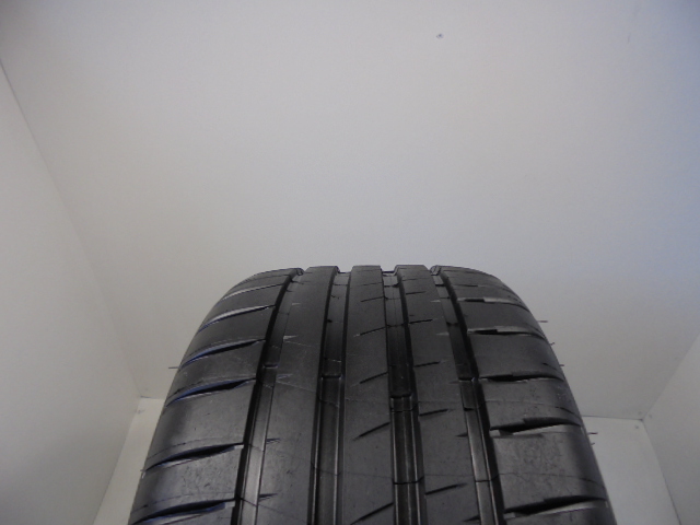 Michelin Pilot Sport 4S guma