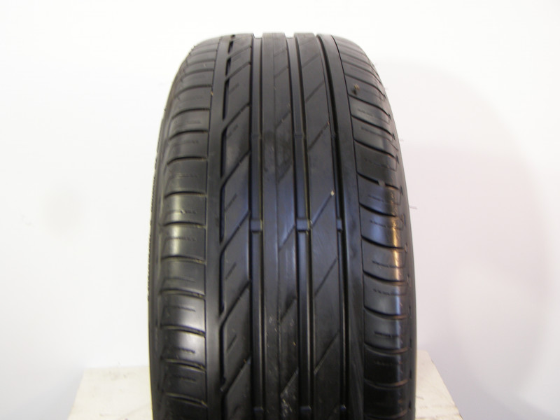 Bridgestone T001 guma