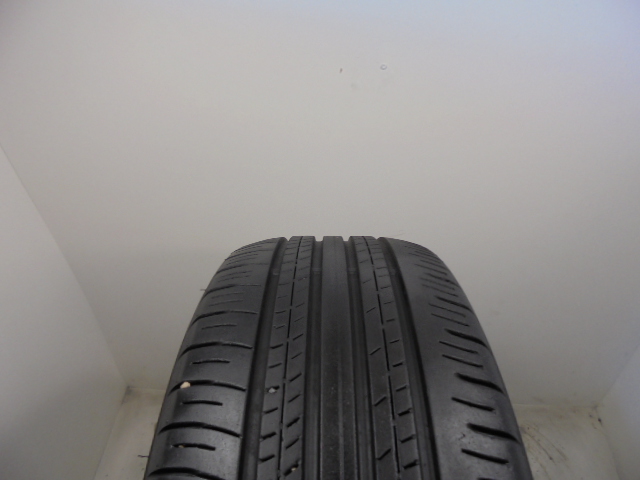 Dunlop Grandrek PT30 guma