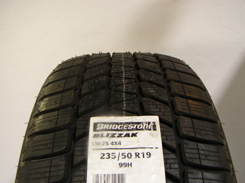 Bridgestone LM-25 guma