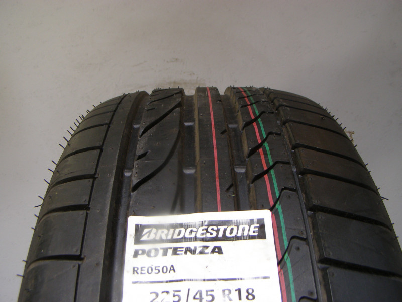 Bridgestone RE050A RFT guma