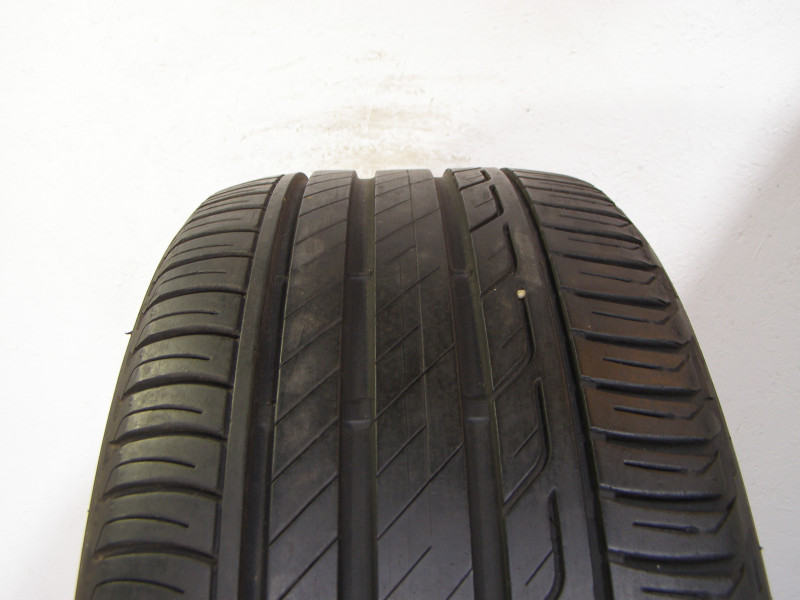 Bridgestone T001 guma