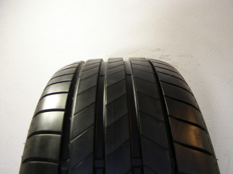 Bridgestone T005 guma