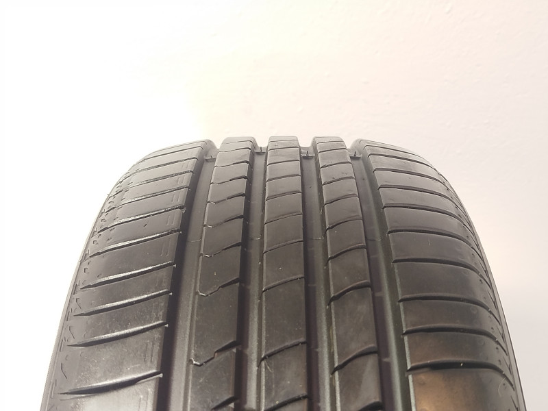 Kumho HS51 Ecsta guma