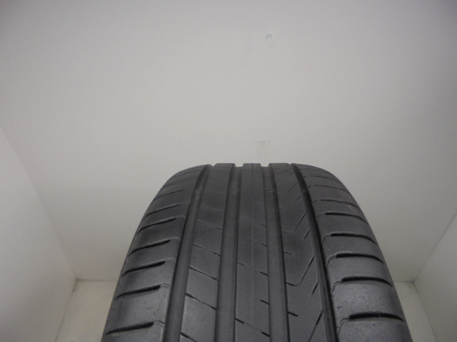 Pirelli Scorpion guma