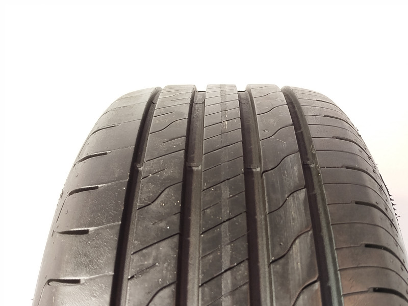 Goodyear Efficientgrip Performance 2 guma