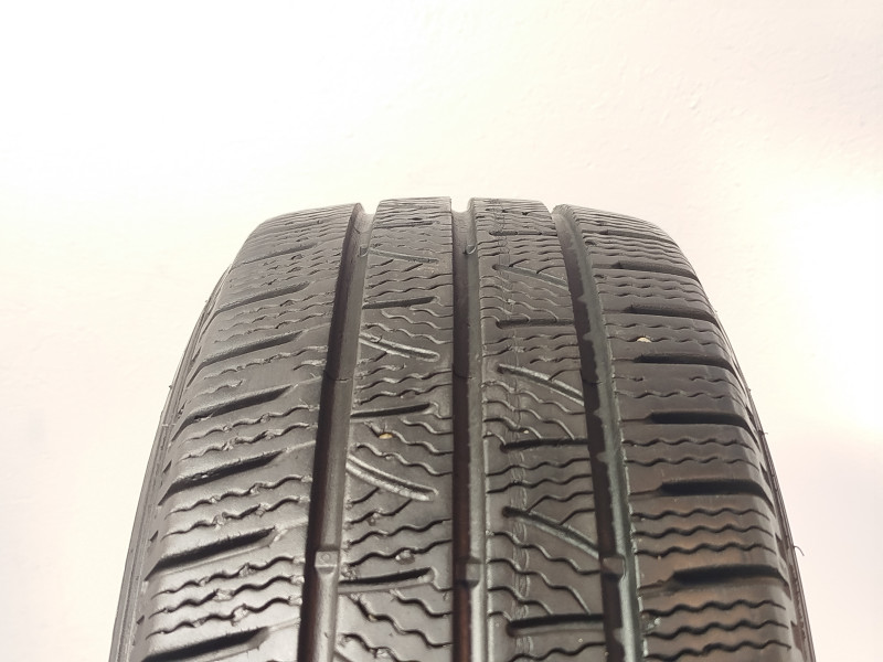 Pirelli Carrier Winter guma