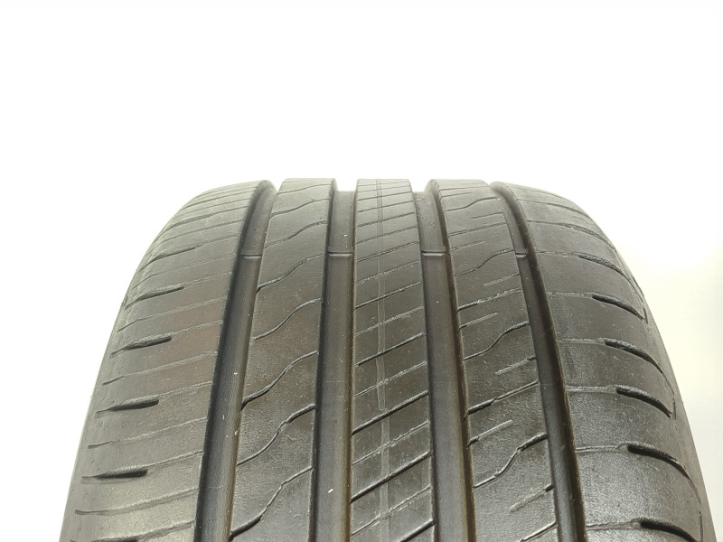 Goodyear Efficientgrip Performance 2 guma