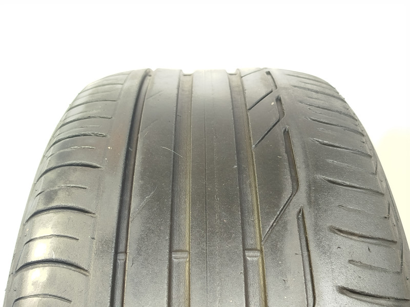 Bridgestone T001 guma