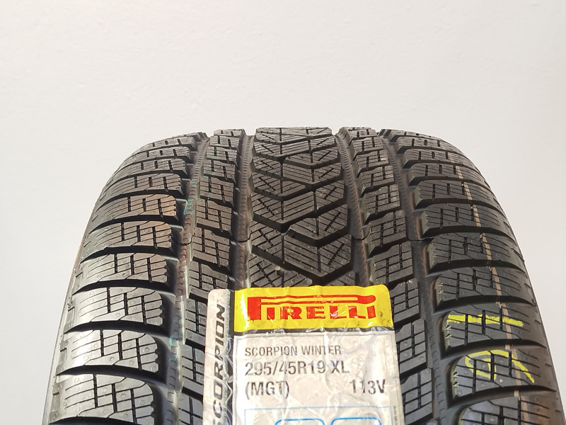 Pirelli Scorpion Winter guma