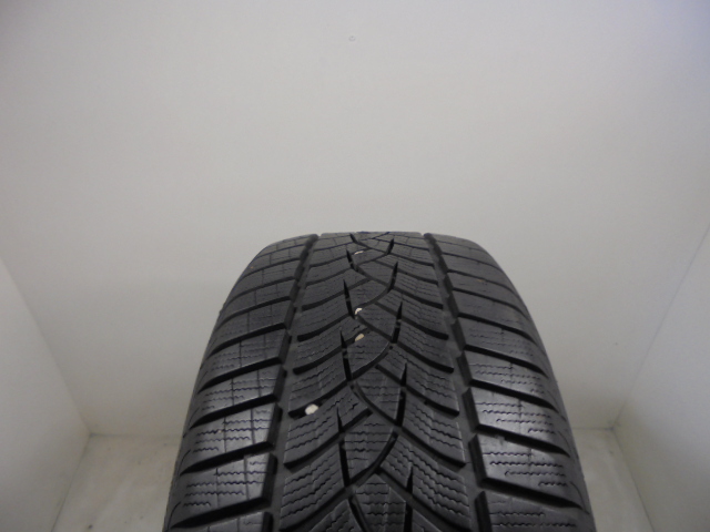 Goodyear Ultragrip Performance G1 guma