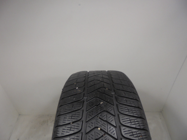 Pirelli Scorpion Winter guma