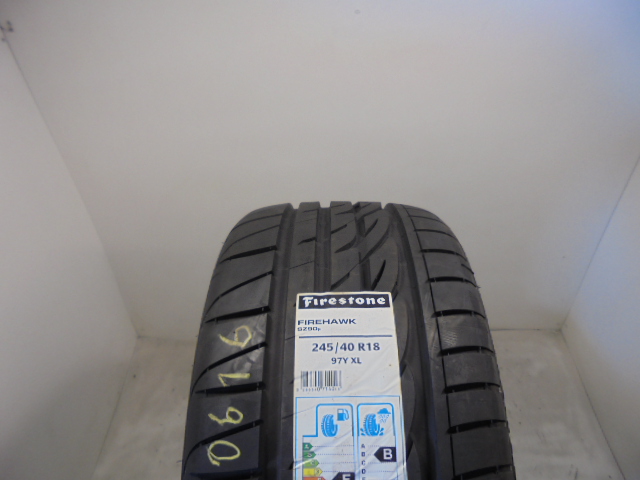 Firestone Firehawk SZ90 guma