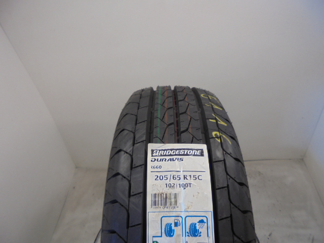 Bridgestone R660 Duravis guma